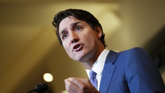 Justin Trudeau assure qu'il n'a pas l'intention de partir d'ici lundi prochain